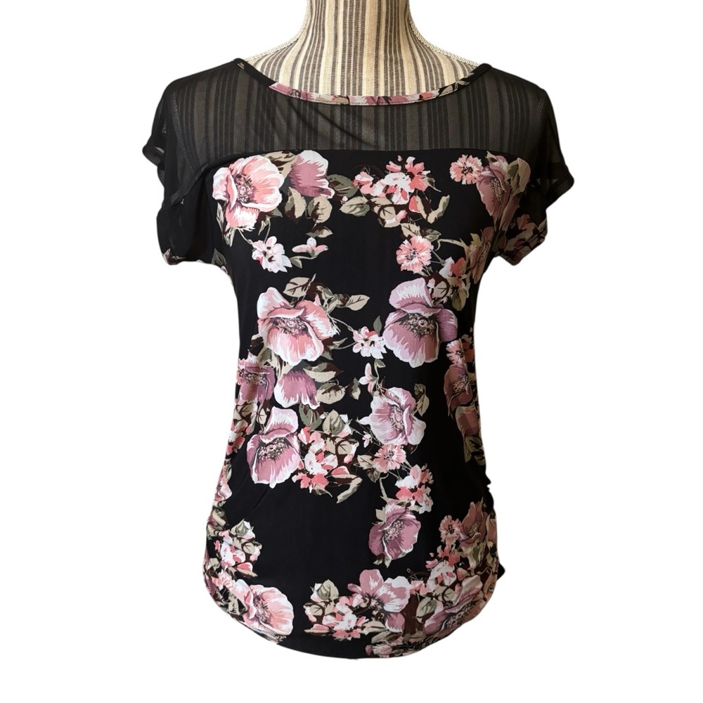 Free Kisses Top Small Black Pink Floral pattern Sheer panel Short Sleeves Blouse